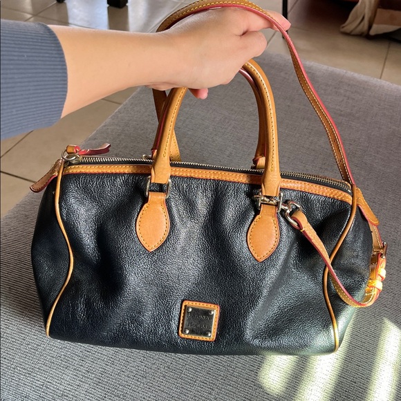 Dooney & Bourke Handbags - Dooney & Bourke Satchel Like New